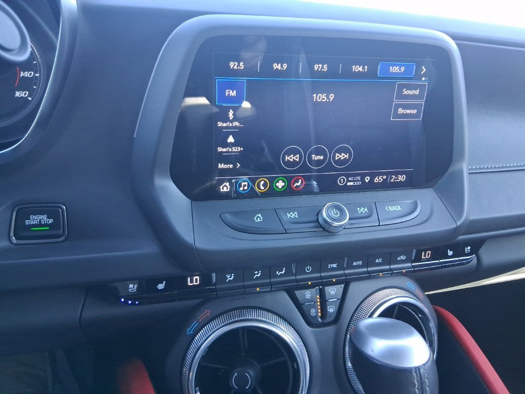 Used 2023 BLACK Chevrolet 2LT image 19