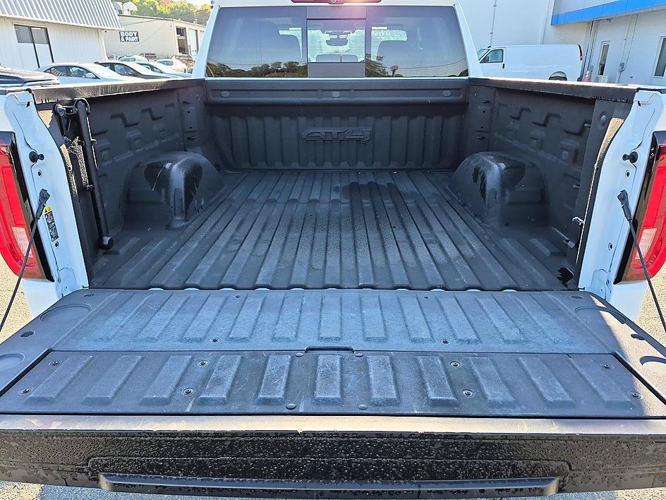 Used 2024 Summit White GMC AT4 image 33
