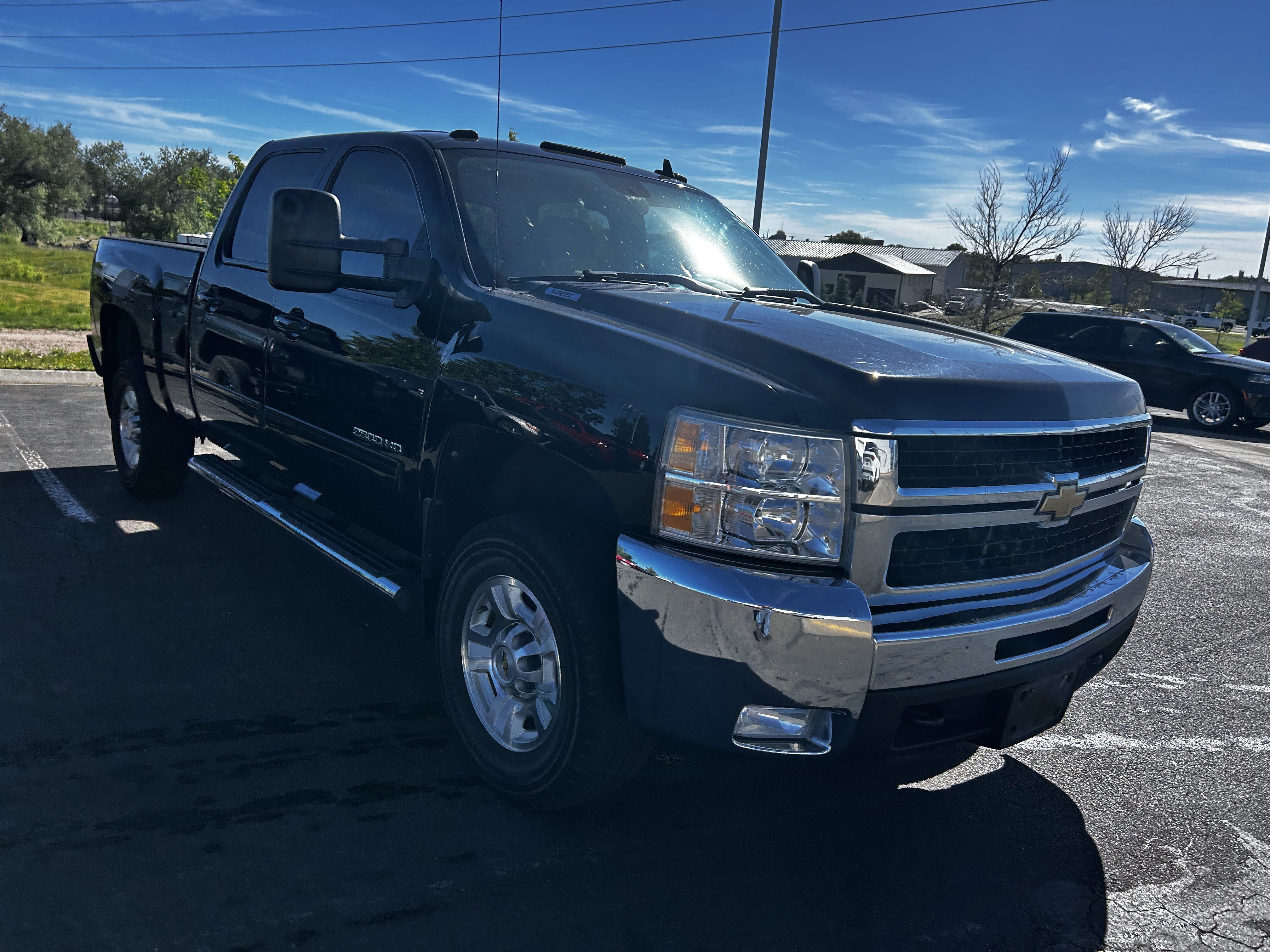 Used 2010 Black Chevrolet LTZ image 7