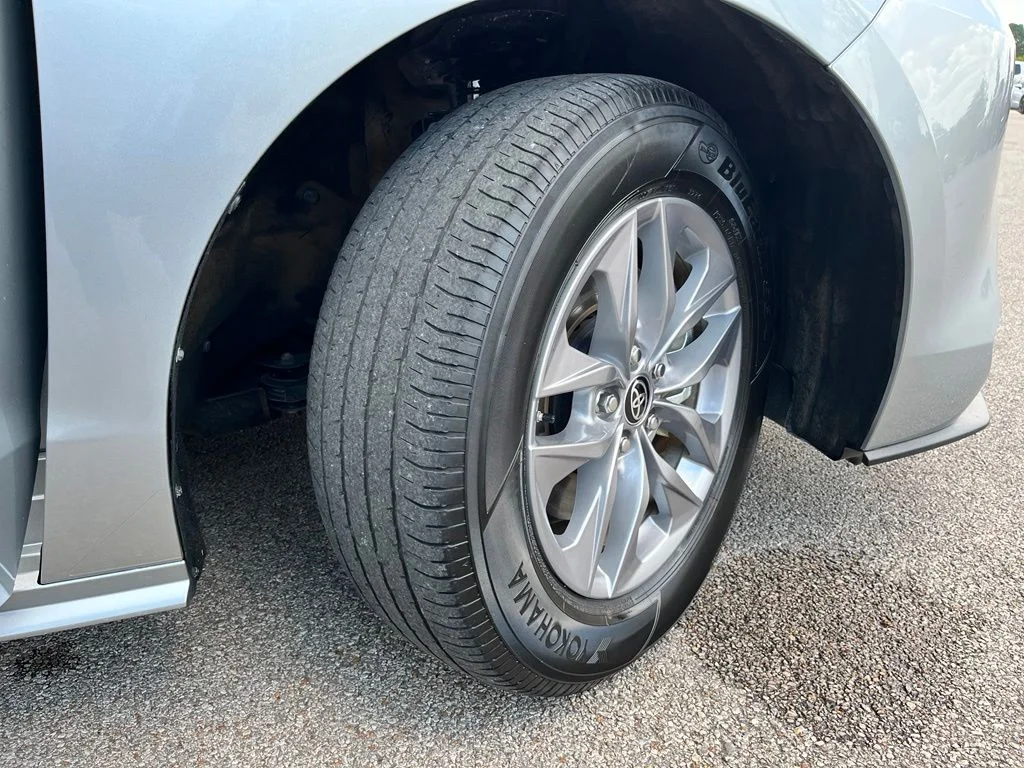Used 2025 Silver Toyota XLE image 6