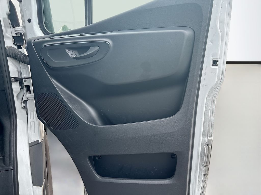 Used 2024 White Mercedes-Benz Cargo 144 WB image 19