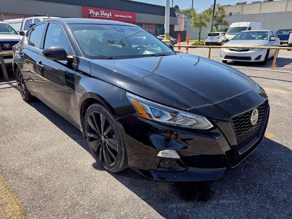 Used 2022 Black Nissan 2.5 SR image 5