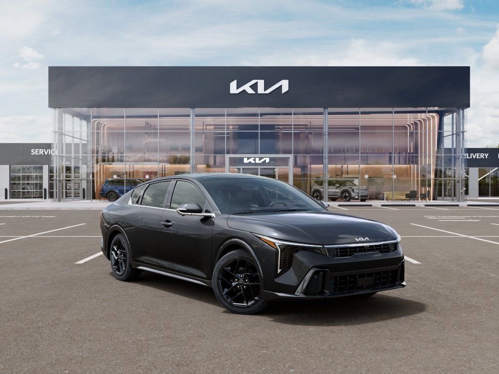 2025 Kia K4 GT-Line Turbo - Photo 8