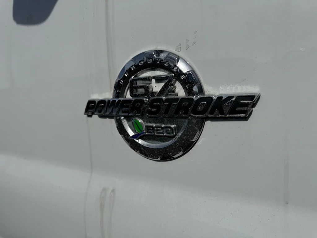 2015 Ford F-550 - Photo 22