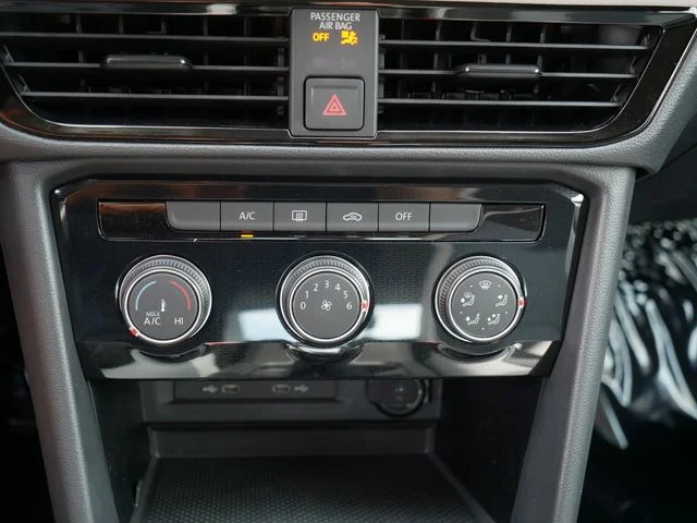 New 2026 Black Volkswagen 1.5T S image 24