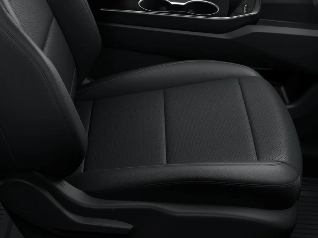 2027 Chevrolet Equinox LT - Photo 14