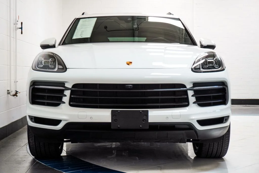 Used 2023 White Porsche Base image 37