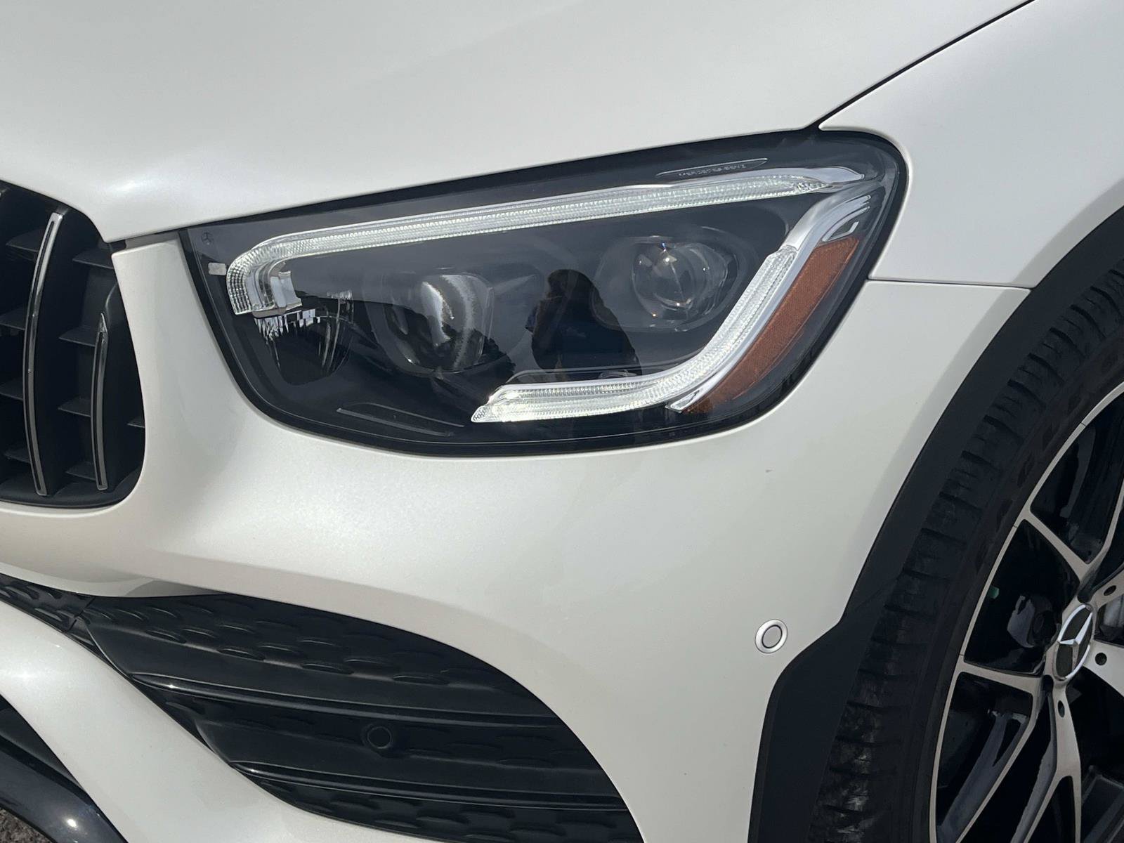 Certified Used 2022 MANUFAKTUR Diamond White Metallic Mercedes-Benz GLC 43 AMG® image 9