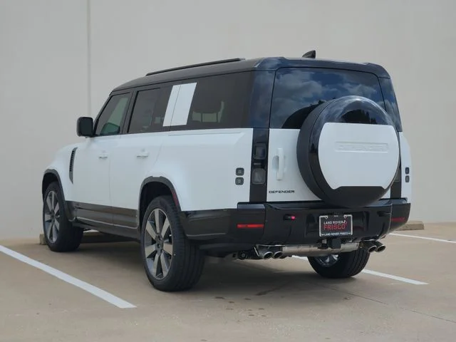 New 2026 Fuji White Land Rover V8 image 5