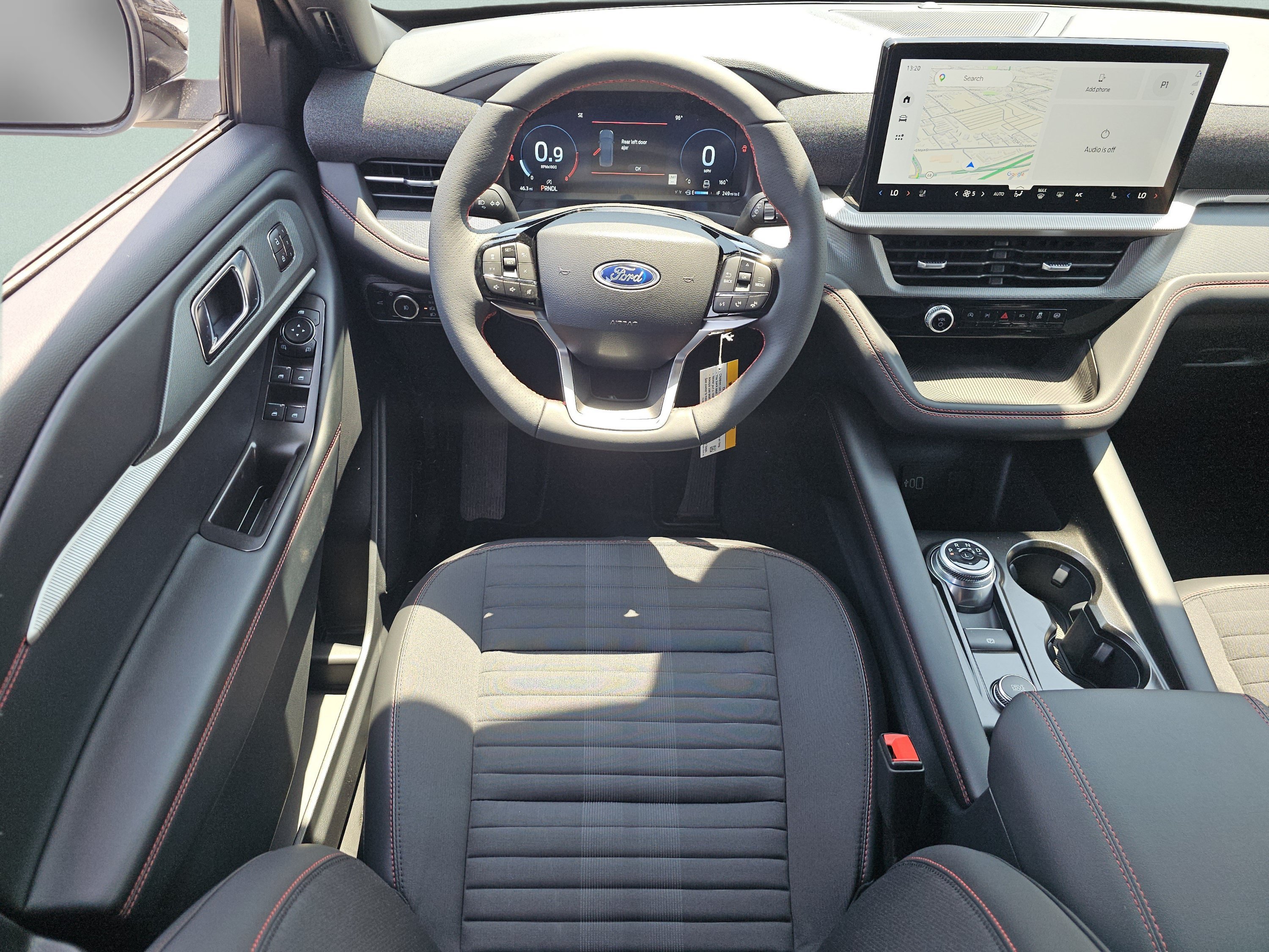 New 2026 Space White Metallic Ford ST-Line image 37