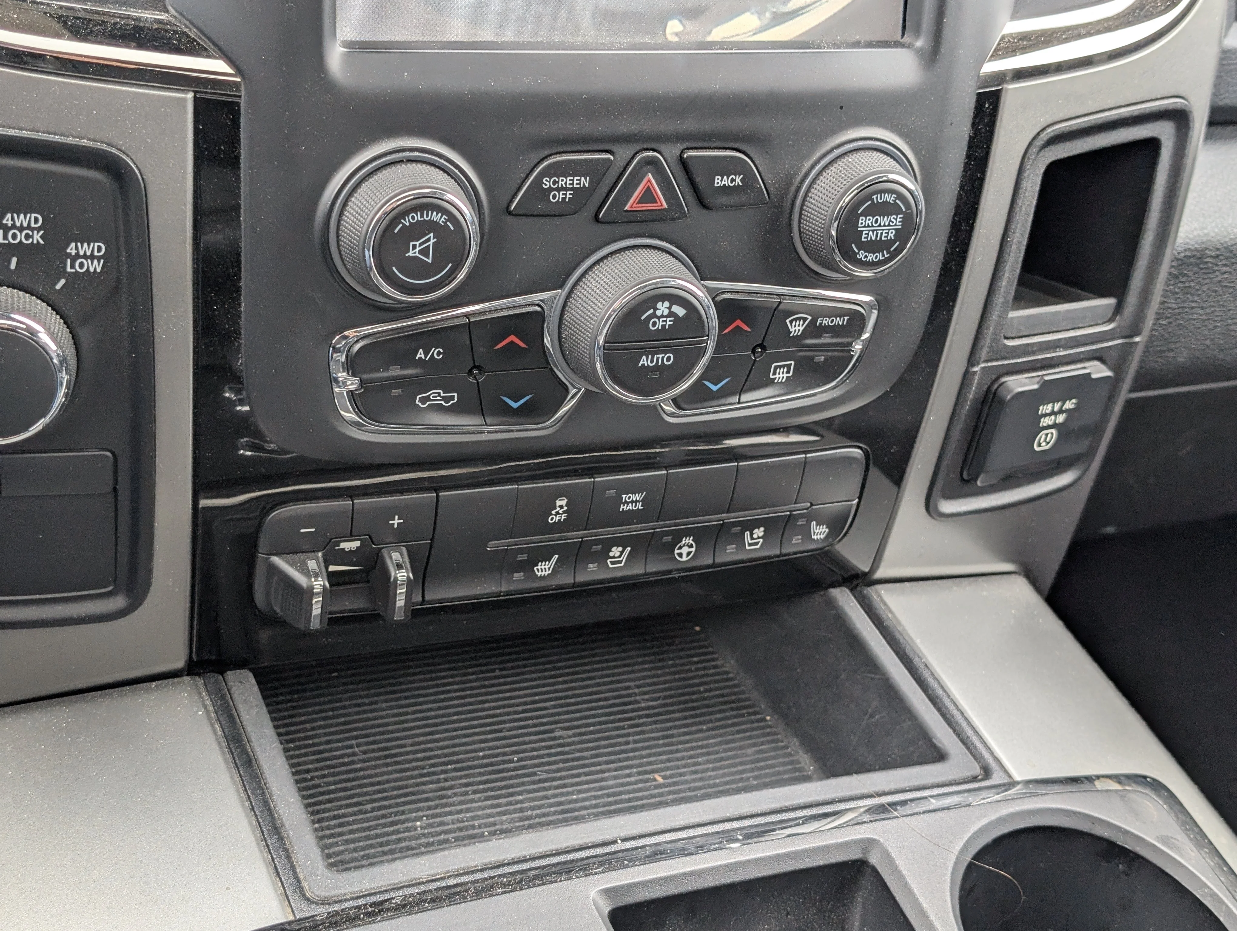 Used 2013 Black Ram Sport image 34