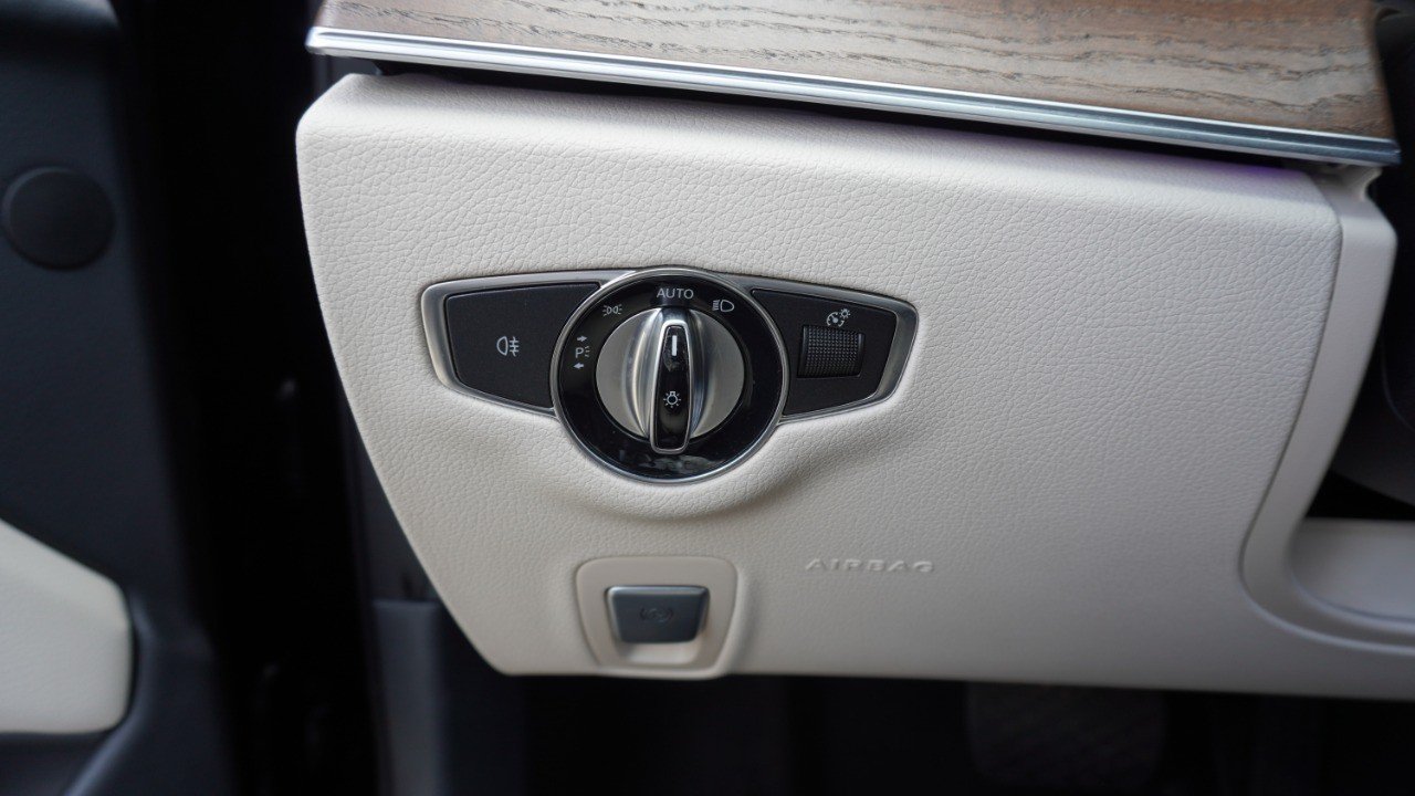 Used 2022 Black Mercedes-Benz E 350 image 22