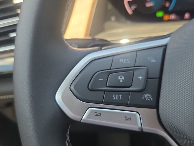 New 2026 Opal White Pearl Volkswagen 2.0T SE image 7