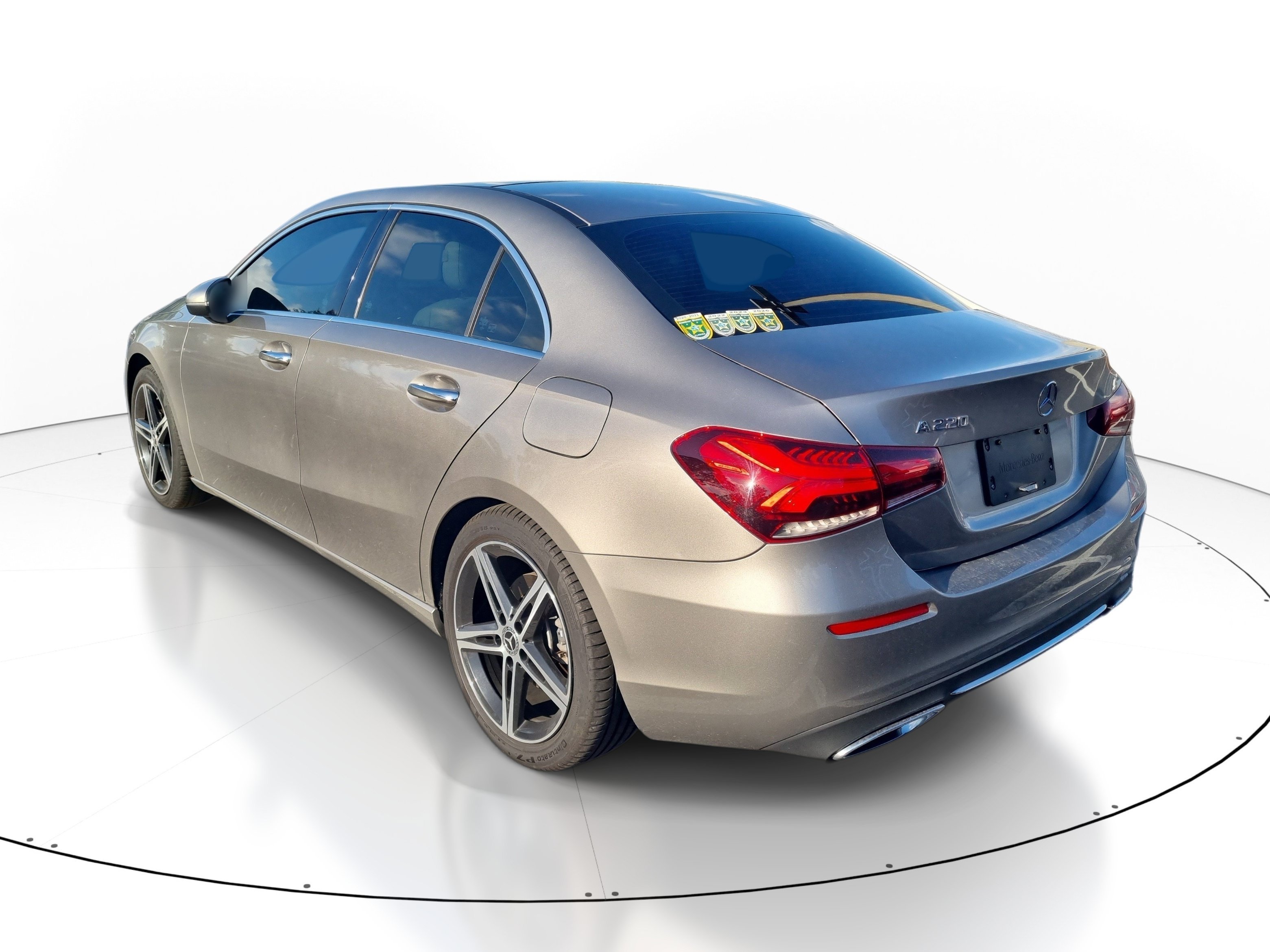 Used 2019 Mojave Silver Metallic Mercedes-Benz A 220 image 6