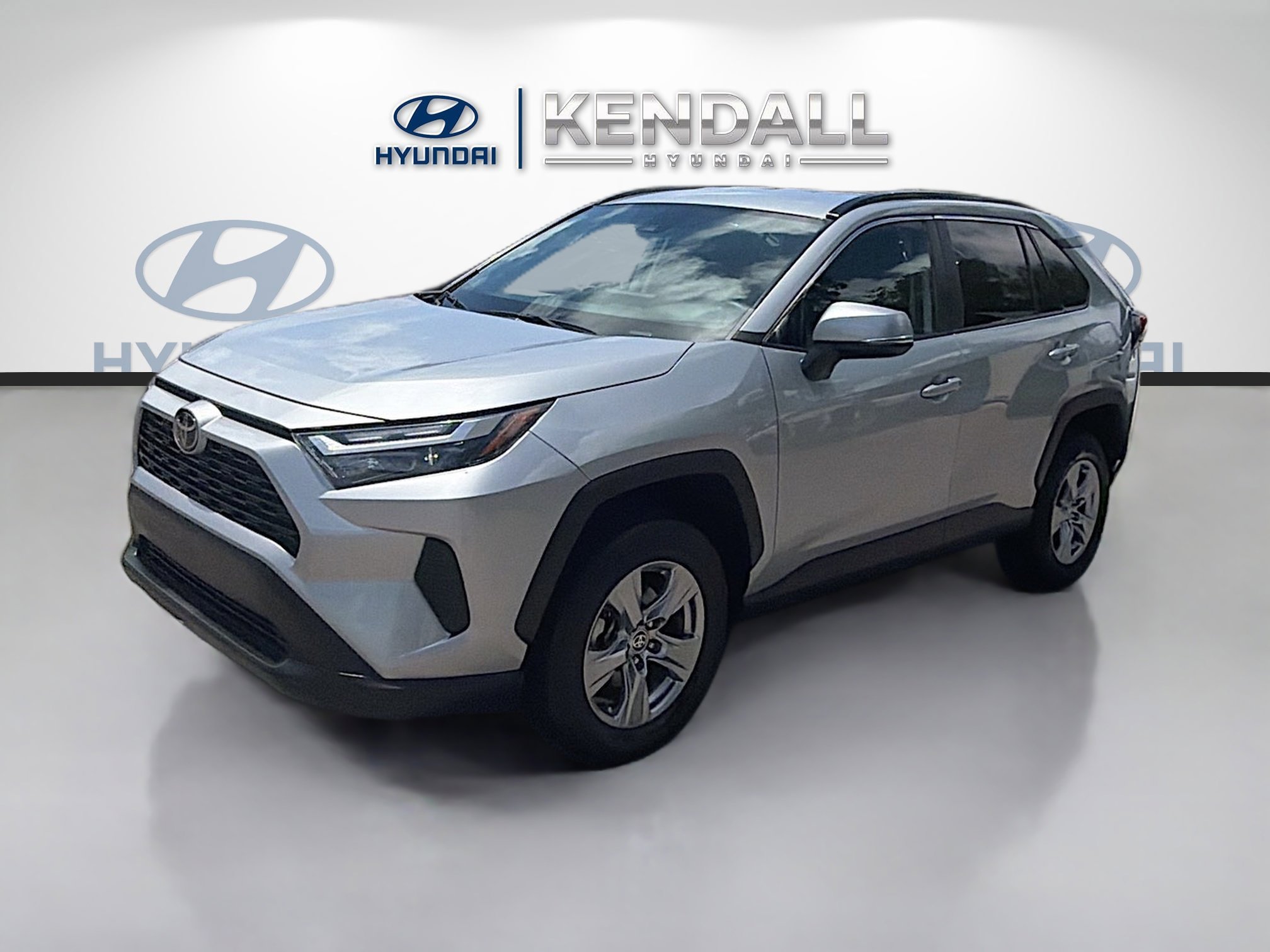 Used 2024 Silver Sky Metallic Toyota XLE image 3