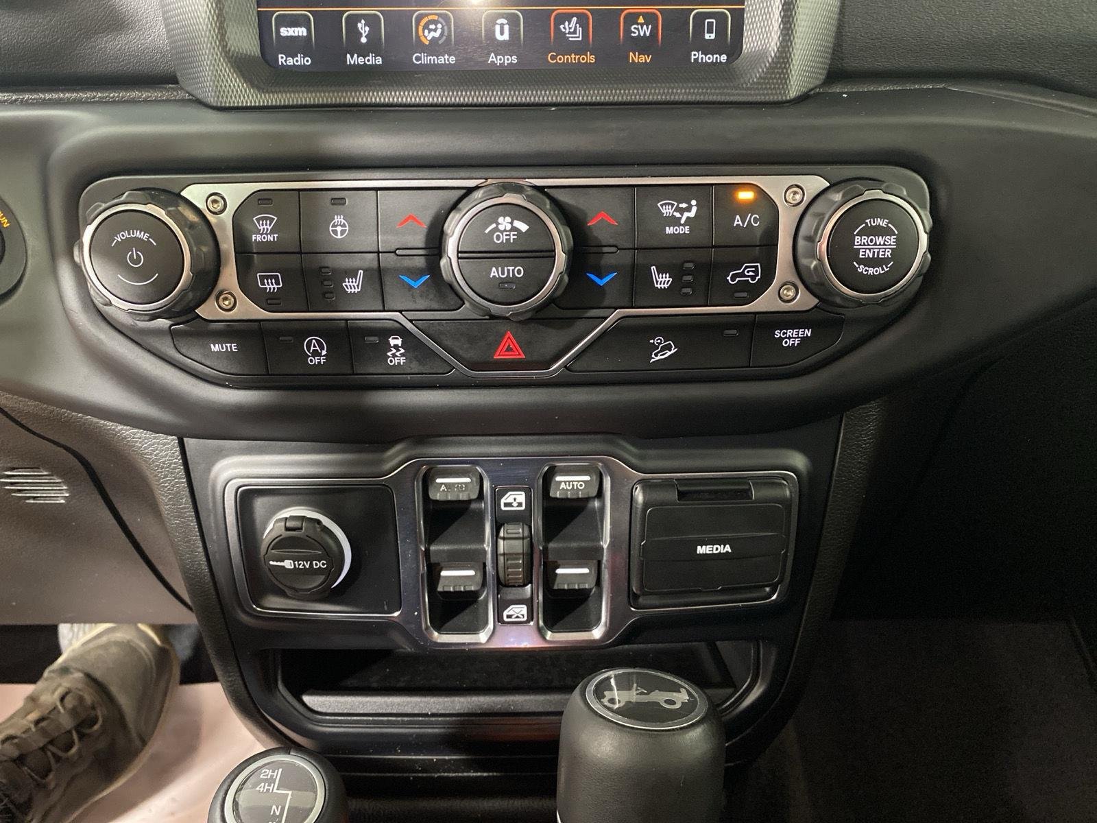 Used 2019 Firecracker Red Clearcoat Jeep Sahara image 24