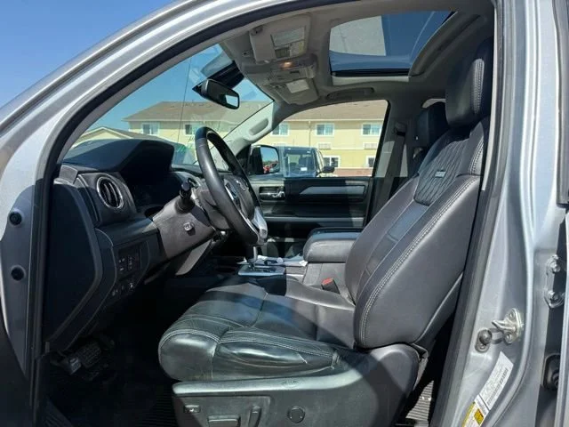 Used 2019 Silver Toyota SR5 image 11