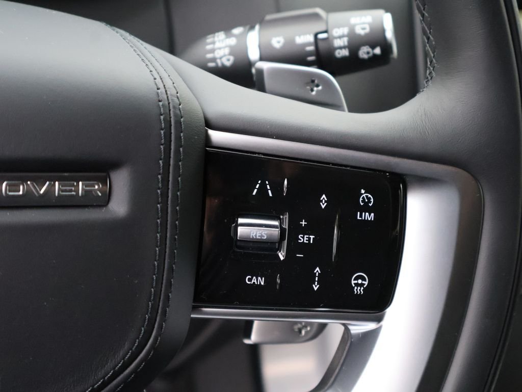 New 2026 Santorini Black Land Rover SE image 30