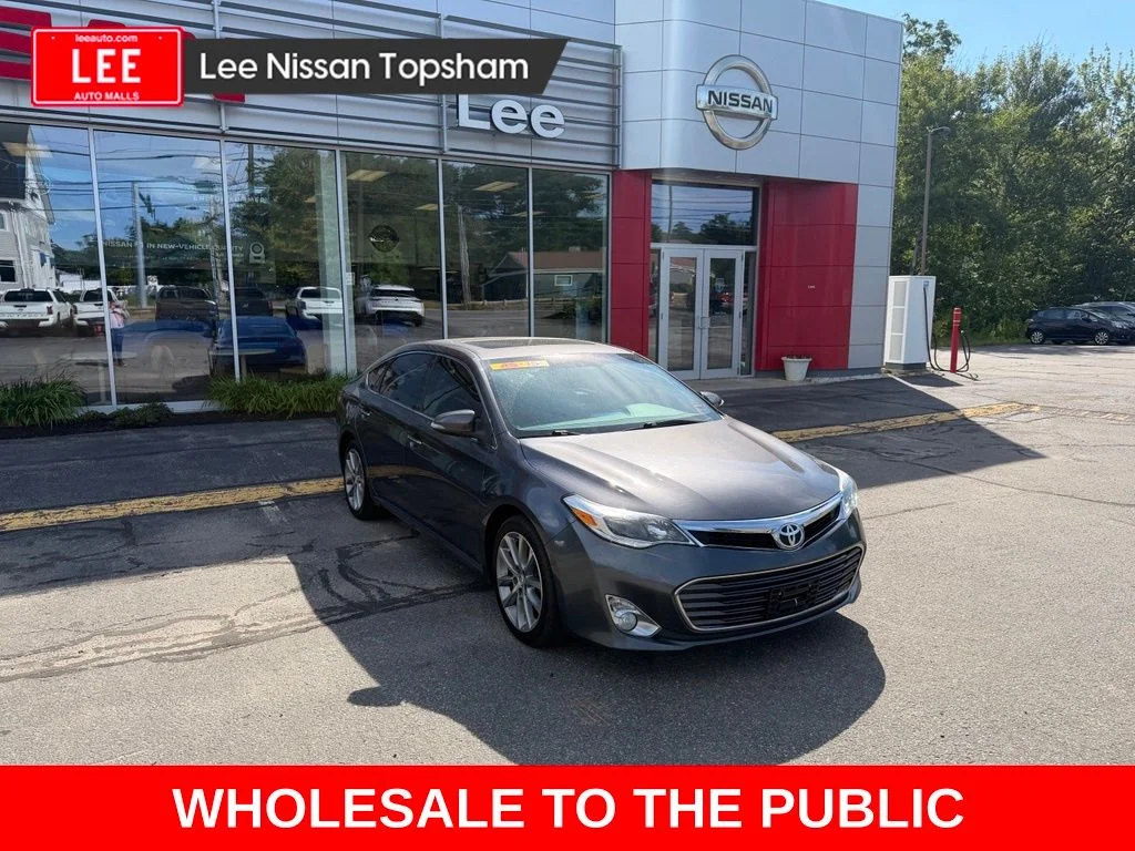 Used 2015 Magnetic Gray Metallic Toyota  image 1