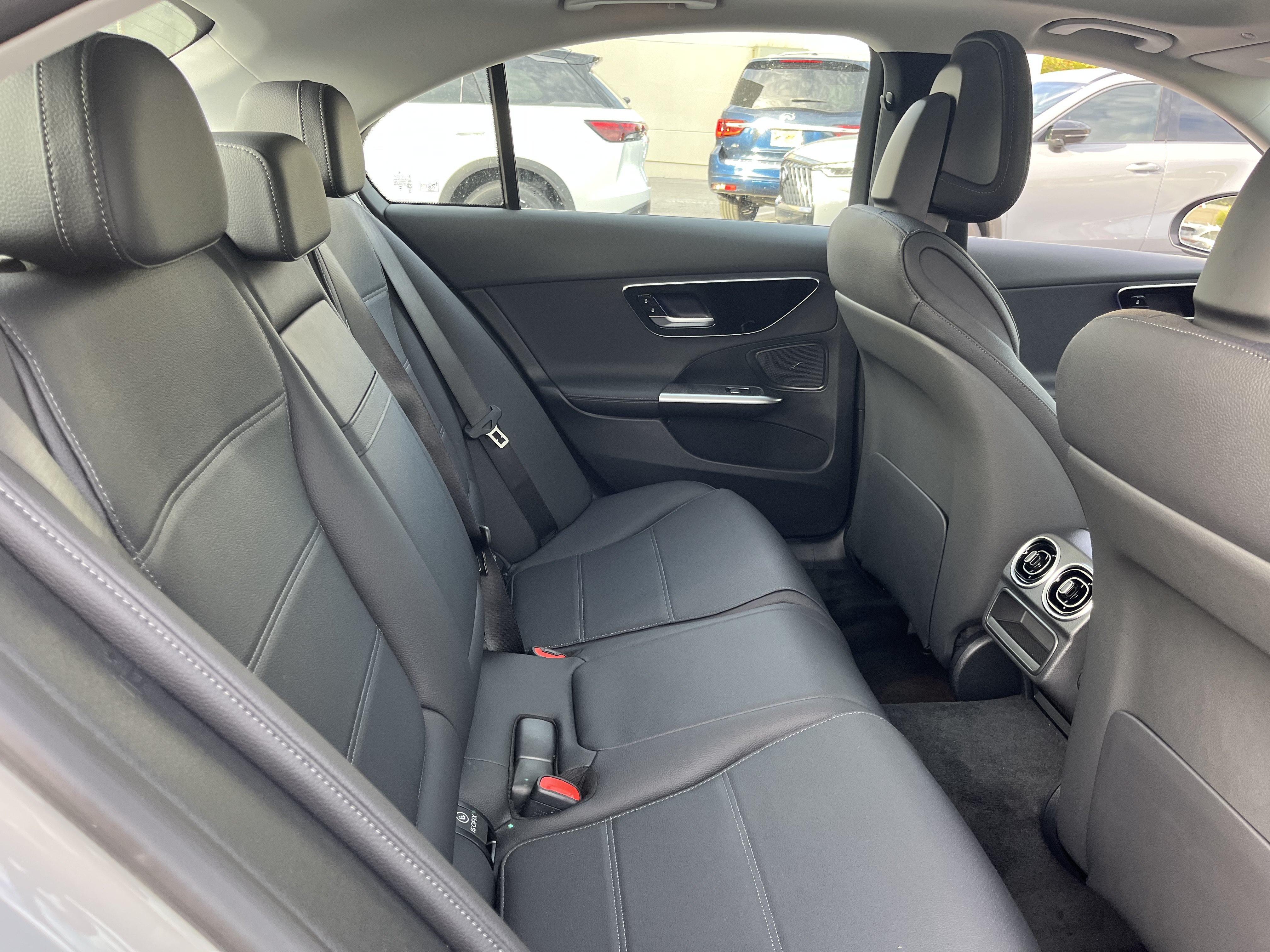 New 2026 MANUFAKTUR Alpine Grey Mercedes-Benz C 300 image 20