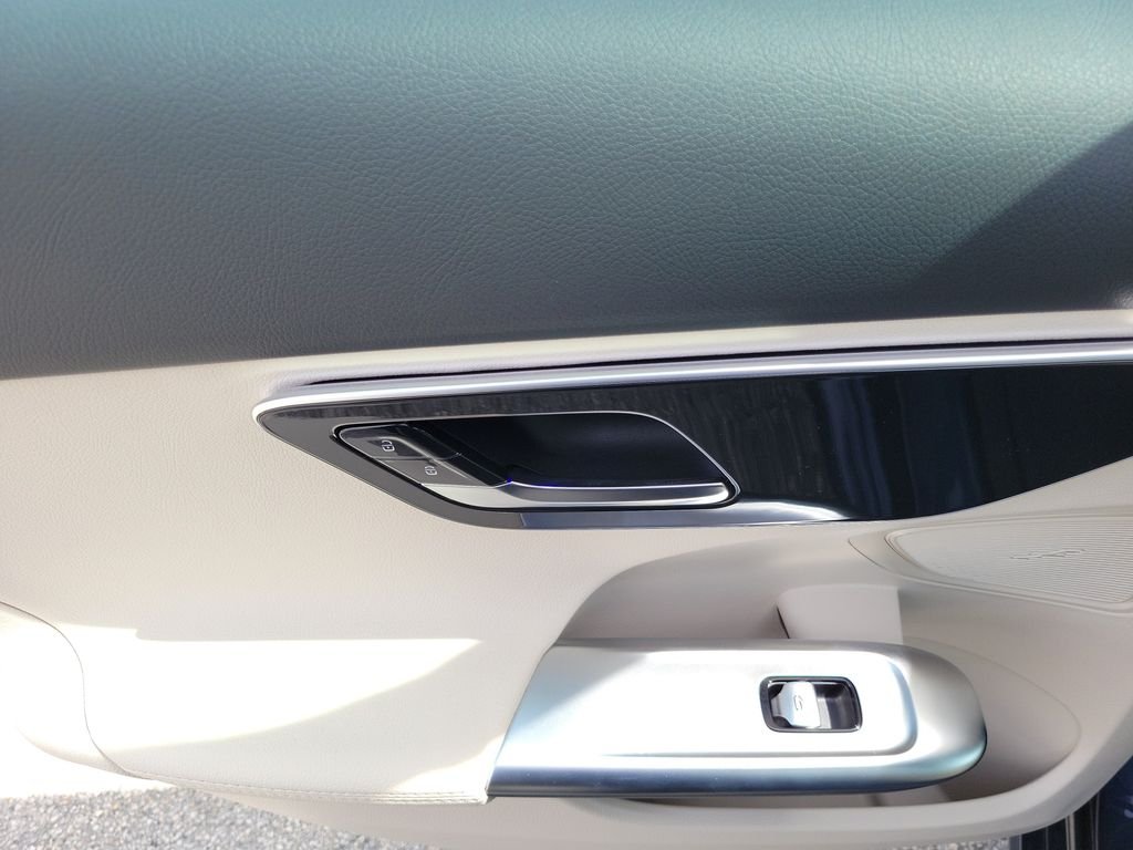 New 2026 Twilight Blue Metallic Mercedes-Benz C 300 image 15