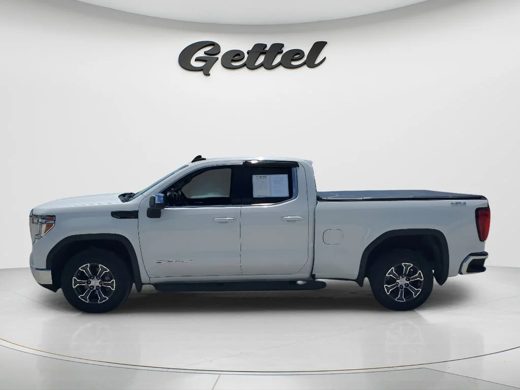 Used 2020 SUMMIT WHITE GMC SLE image 8