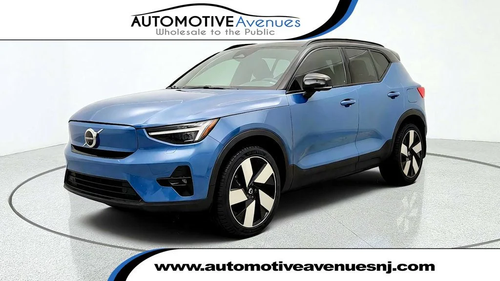 2023 Volvo XC40