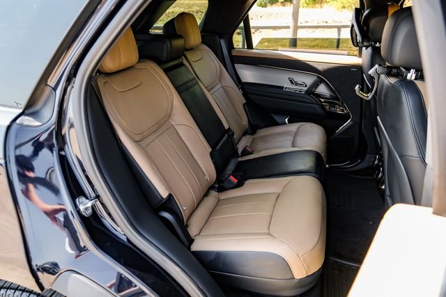 New 2026  Land Rover Dynamic SE image 43