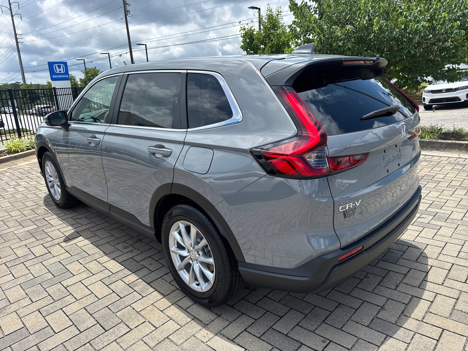 New 2026 Urban Gray Pearl Honda EX image 5