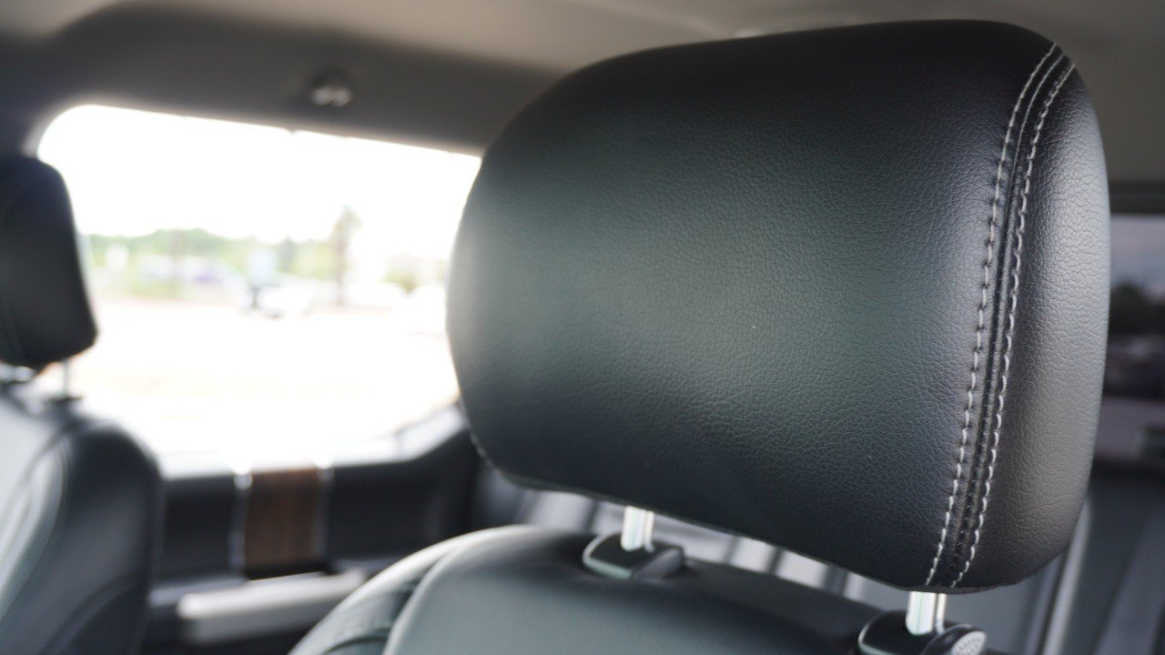 Used 2019 Gray Ford LARIAT image 26
