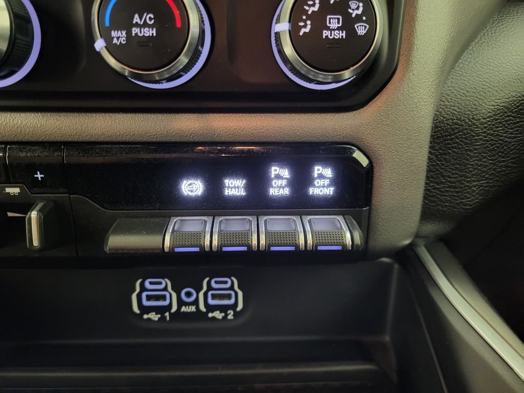 Used 2024 White Ram Big Horn image 8