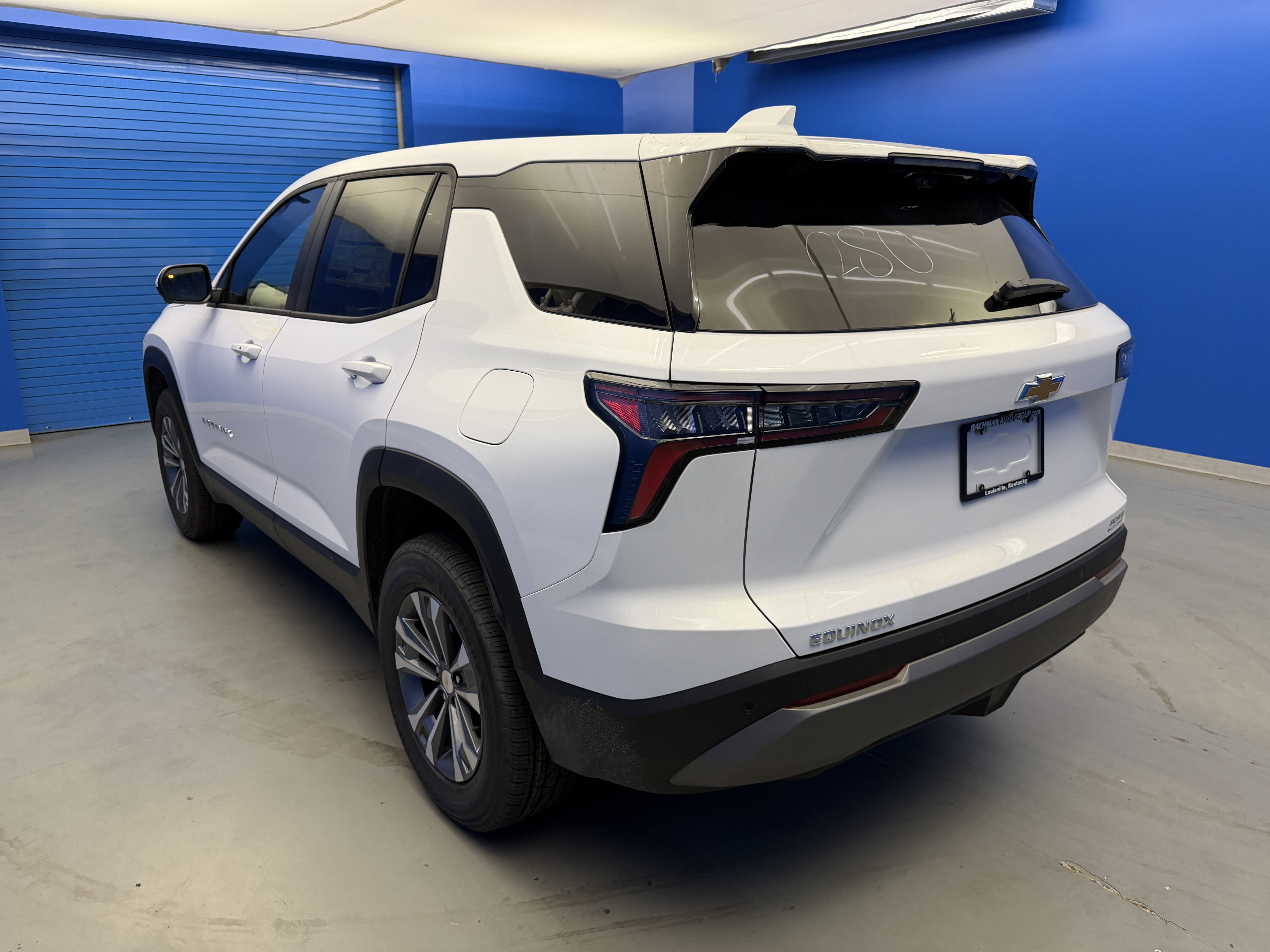 2027 Chevrolet Equinox LT - Photo 5