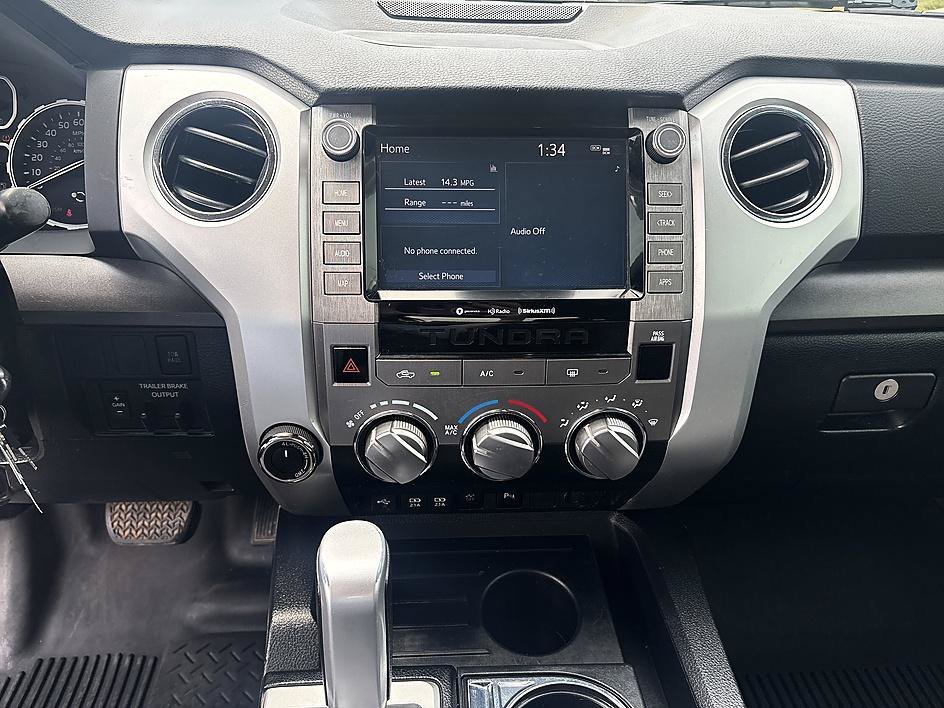 Used 2020 Magnetic Gray Metallic Toyota SR5 image 18