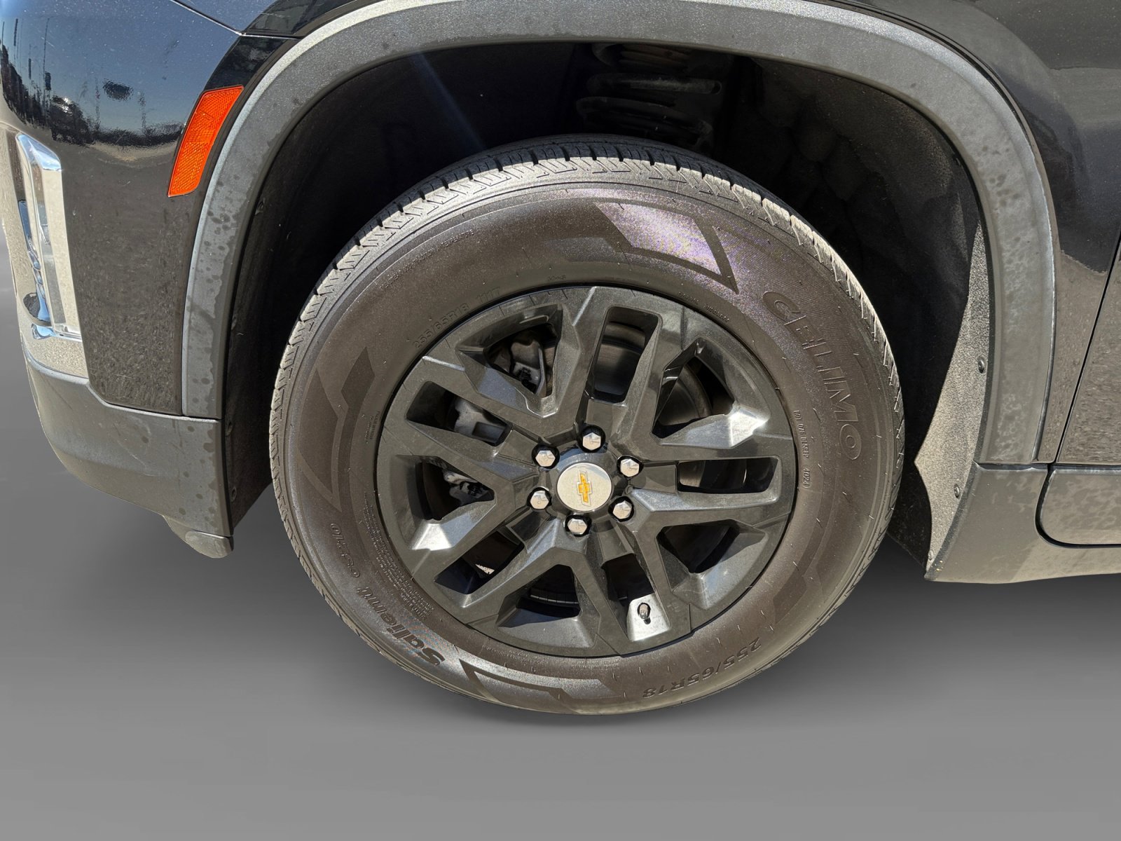 Used 2022 Black Metallic Chevrolet LS image 9