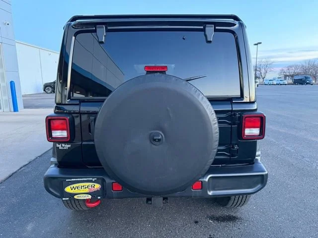 2021 Jeep Wrangler Unlimited Sahara - Photo 6