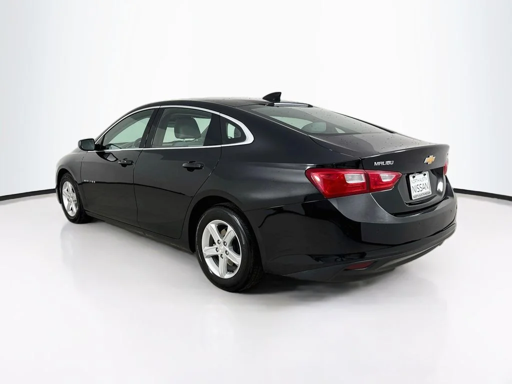 Used 2024 Black Chevrolet LT image 5