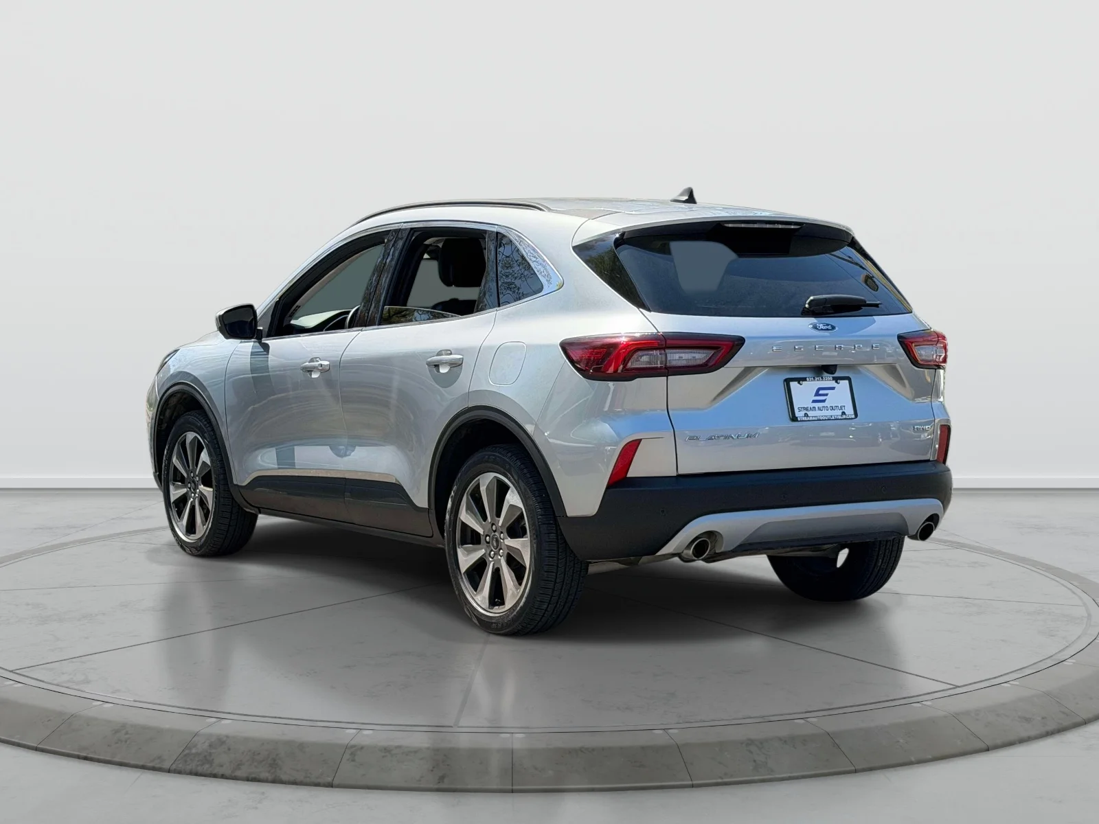 Used 2024 Silver Ford Platinum image 5