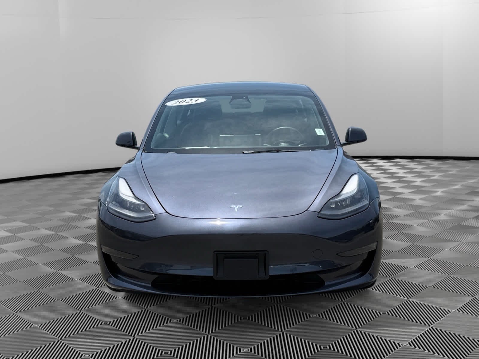 Used 2023 Midnight Silver Metallic Tesla  image 8