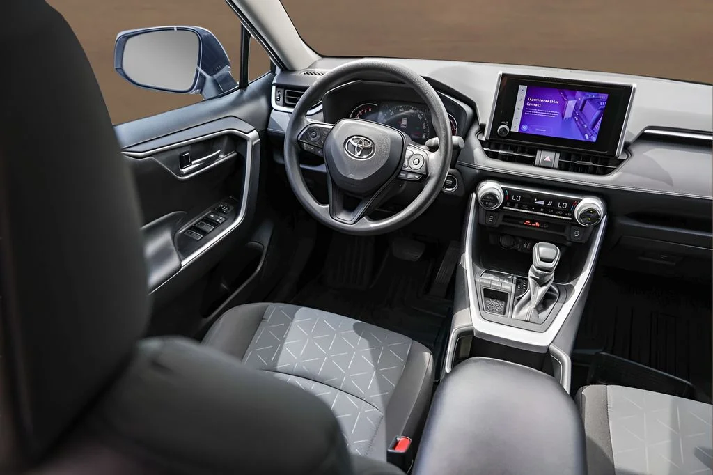 Used 2025 White Toyota XLE image 26