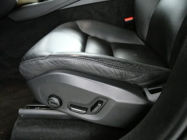 Certified Used 2022  Volvo T5 Momentum image 17