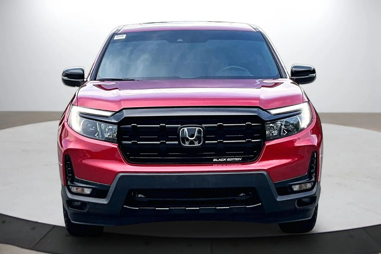Used 2025  Honda Black Edition image 3