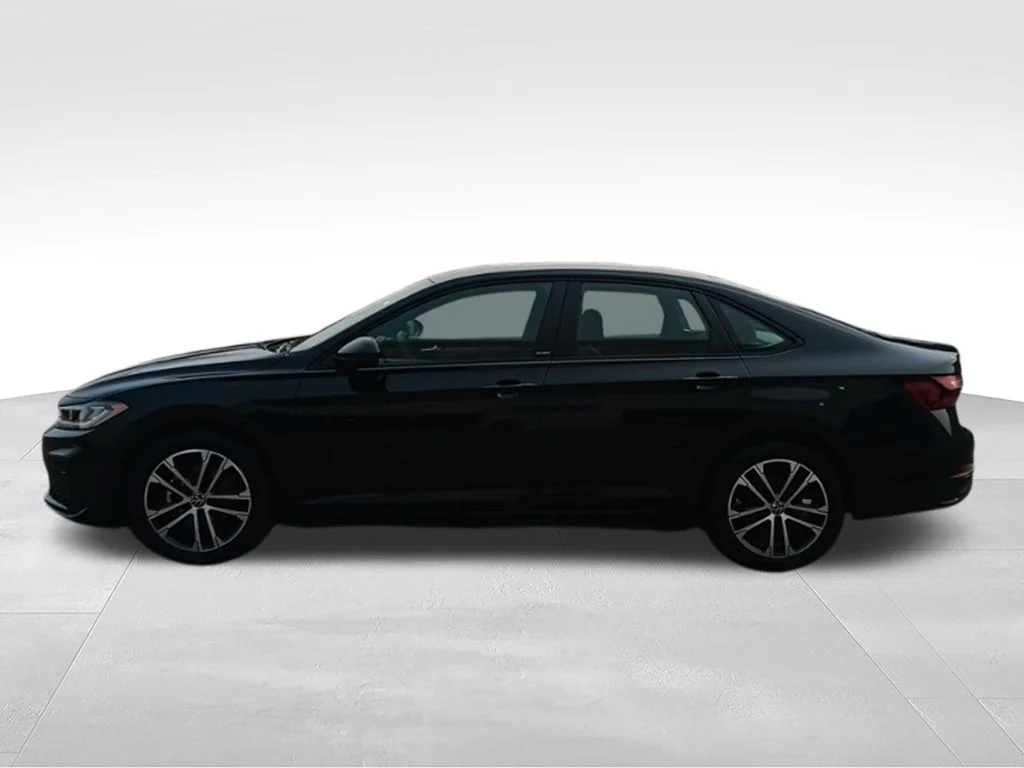 Used 2026 Deep Black Pearl Volkswagen 1.5T Sport image 4