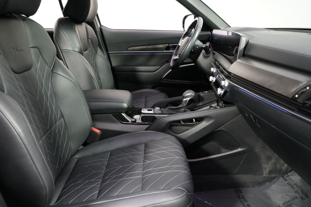 Used 2025 Gray Kia SX X-Line image 8