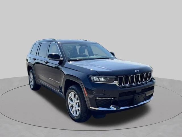 Used 2023 Black Jeep Limited image 10