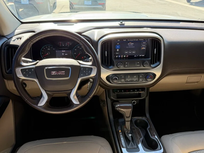 Used 2020 SATIN STEEL METALLIC GMC 2WD SLE image 13