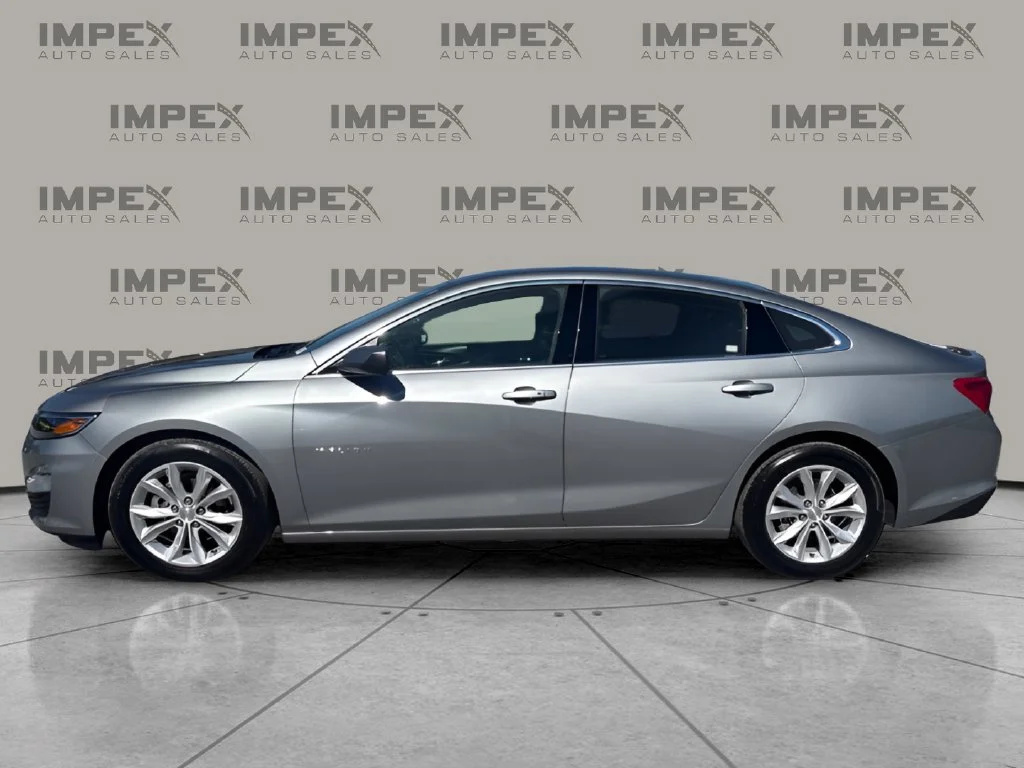 Used 2025 Gray Chevrolet LT image 2