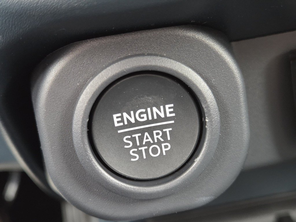 New 2026 Space White Metallic Ford Tremor image 40