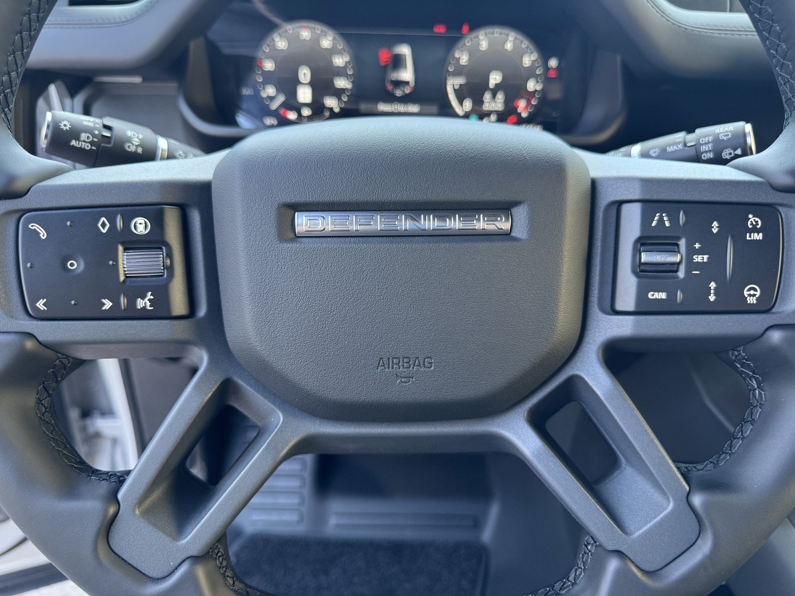New 2026 Borasco Grey Land Rover X-Dynamic SE image 22