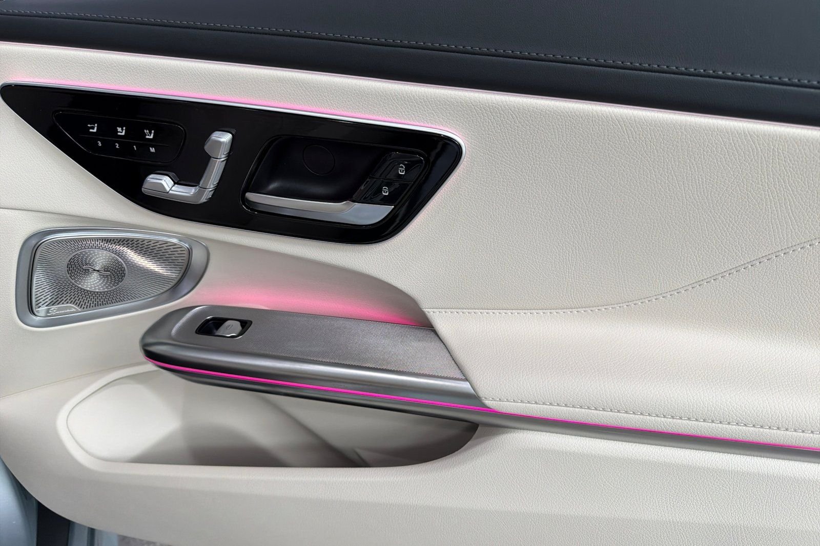 New 2027 Cirrus Silver Metallic Mercedes-Benz CLE 450 image 34