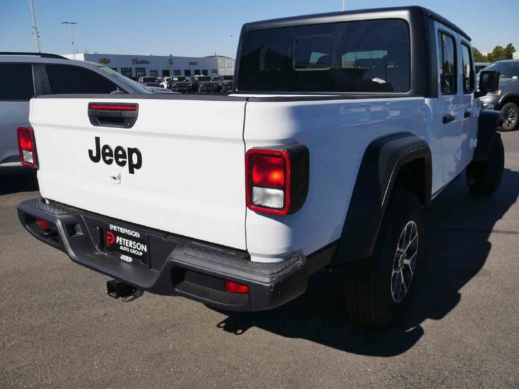 New 2027 Bright White Clear-Coat Paint Jeep Sport S image 20